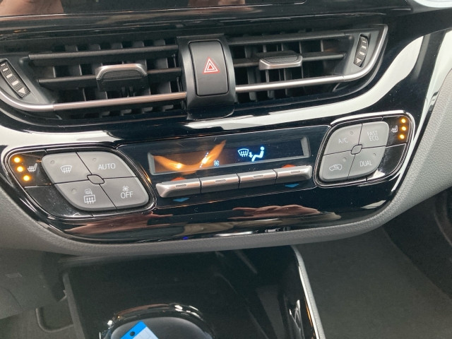 Bild 14: Toyota C-HR - 1,8 l Hybrid 4x2, Club, CVT