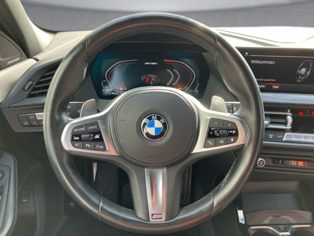 Bild 9: BMW M135i xDrive 5-Türer F40 B48