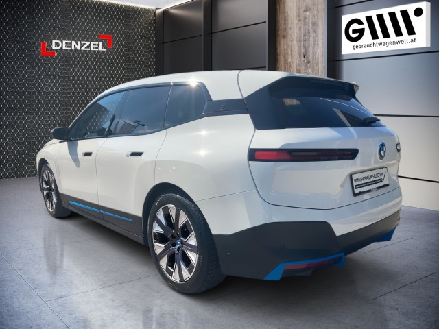 Bild 2: BMW PKW i-Serie iX xDrive50 105kWh