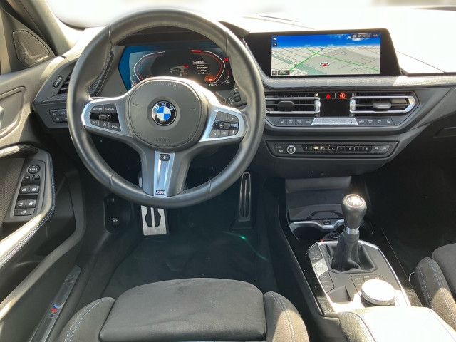 Bild 10: BMW 118d 5-Türer F40