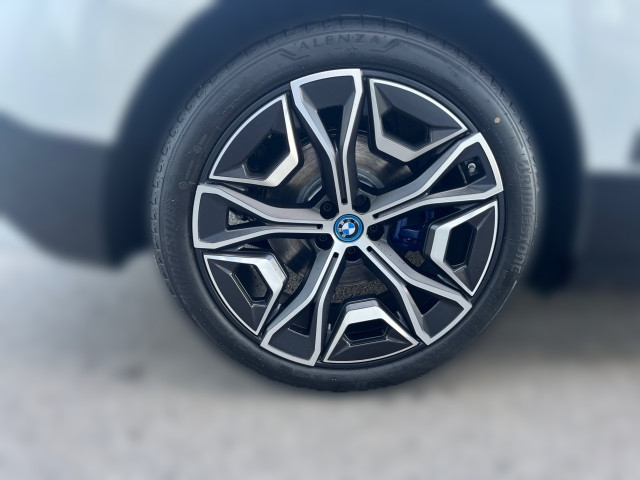 Bild 4: BMW PKW i-Serie iX xDrive40 I20 XE2