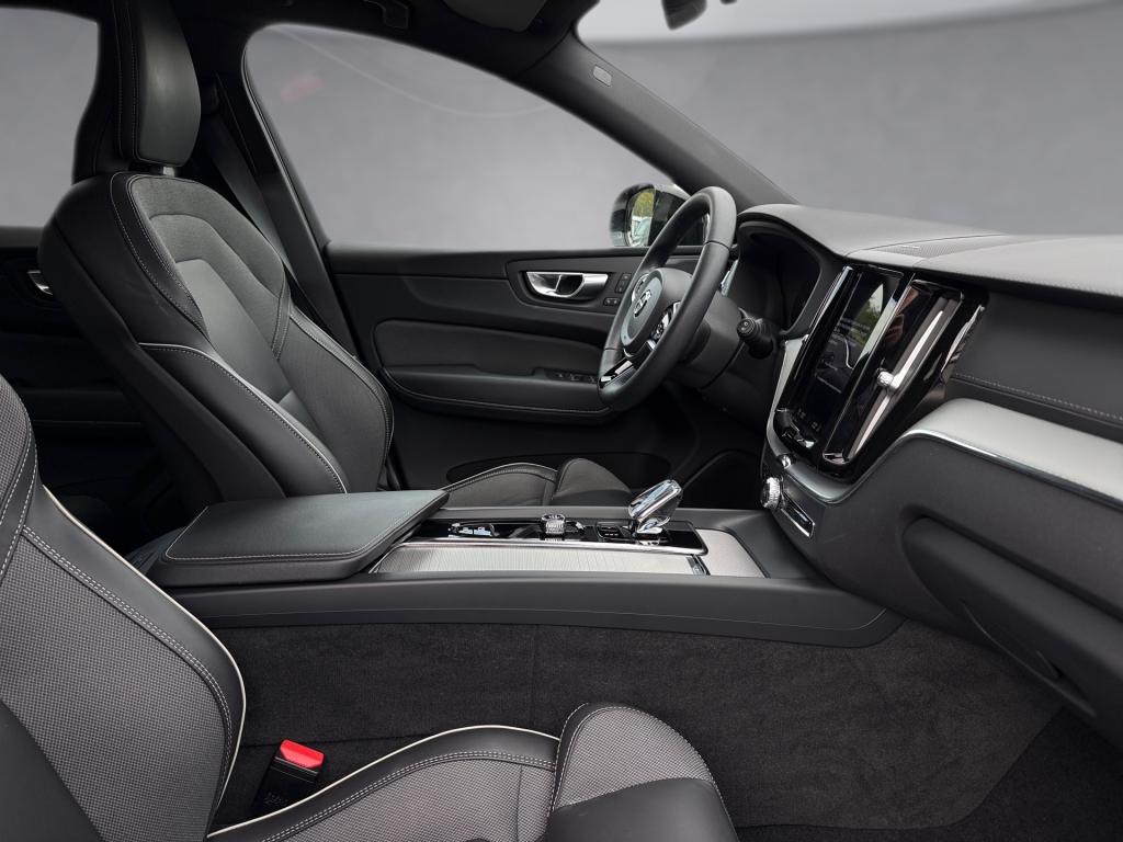 Bild 10: VOLVO PKW XC60 T6 AWD Recharge PHEV Ultimate Dark Geartronic