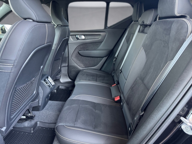 Bild 11: VOLVO PKW XC40 B3 Plus Dark Au