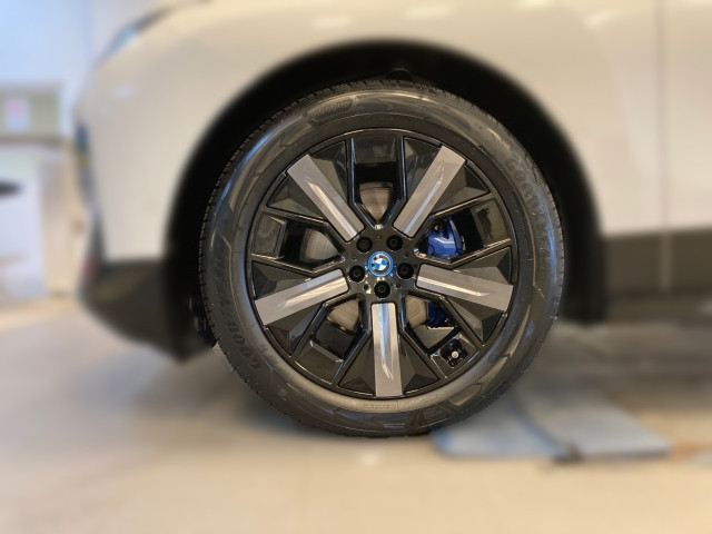 Bild 4: BMW iX xDrive50 I20 XE2