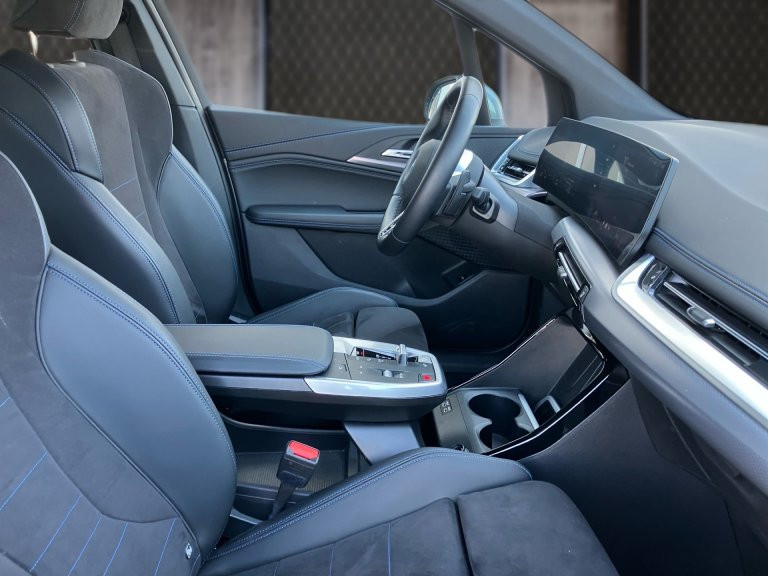 Bild 5: BMW 218d Active Tour B47