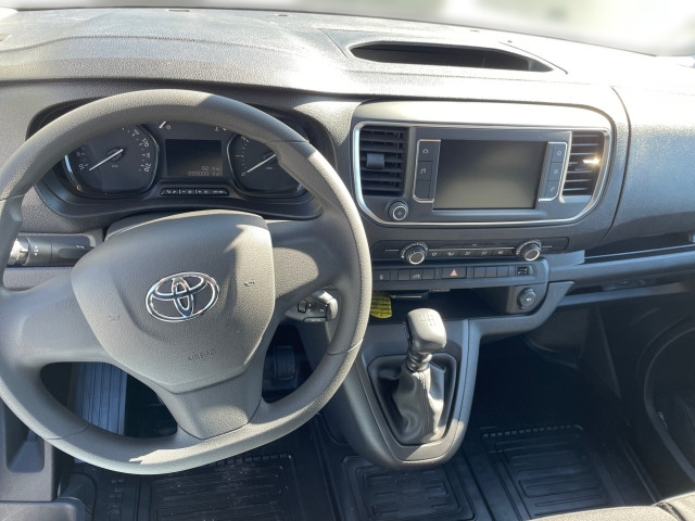 Bild 6: Toyota Proace 1,5 l, 120 PS ProWork Kastenwagen