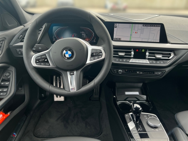 Bild 6: BMW 120i 5-Türer F40 verfügbar ab 08/2024
