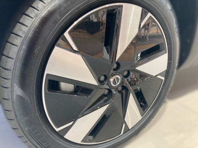 Bild 3: VOLVO PKW EX40 Plus, Single Motor Extended Range, Vollelektrisch