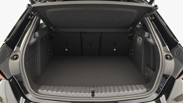 Bild 9: BMW 120i 5-Türer F70 B38