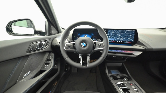 Bild 12: BMW 120 5-Türer F70 B38