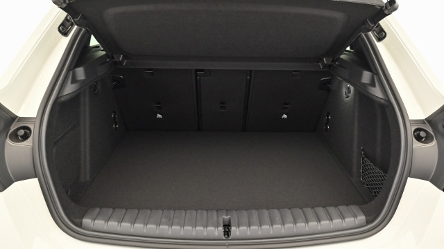 Bild 8: BMW 120 5-Türer F70 B38