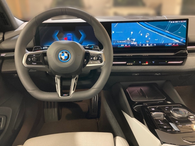 Bild 10: BMW 530e xDrive Touring G61 XB1