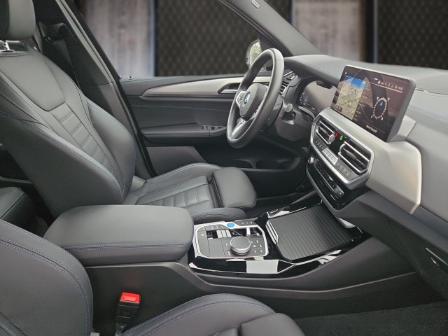 Bild 9: BMW iX3 G08 HA0