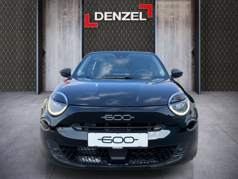 Bild 12: Fiat 600 Hybrid 100