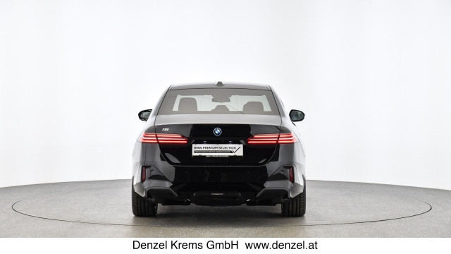 Bild 2: BMW i5 xDrive40 Limousine G60 XE2