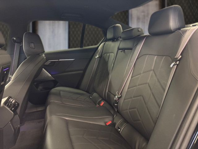 Bild 8: BMW 520d MHEV xDrive Aut