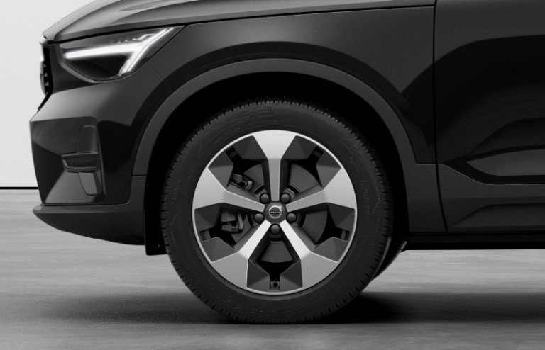 Bild 3: VOLVO PKW XC40 B4 Mild Hybrid Ultra Dark