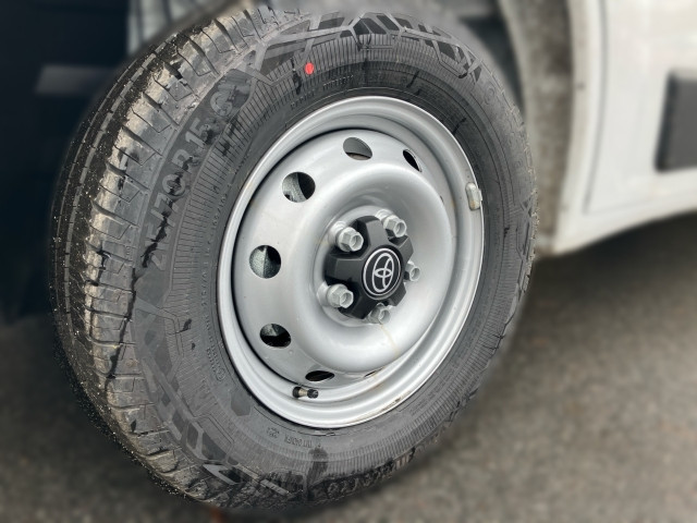 Bild 4: Toyota ProMax D140PS Kawa Prowork L3H2 35 MT