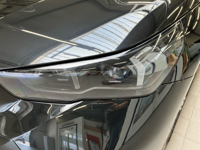 Bild 10: BMW i5 M60 xDrive Limousine G60