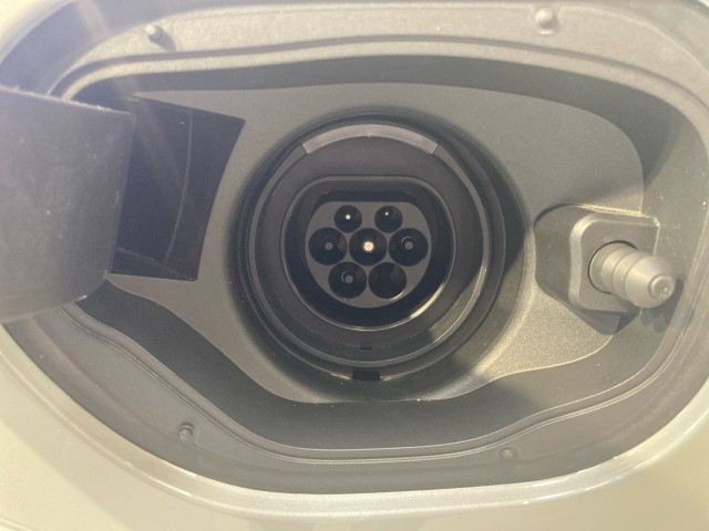 Bild 9: VOLVO PKW XC90 Plus, T8 Plug-in Hybrid, Elektrisch/Benzin, Dark, 7 Sit