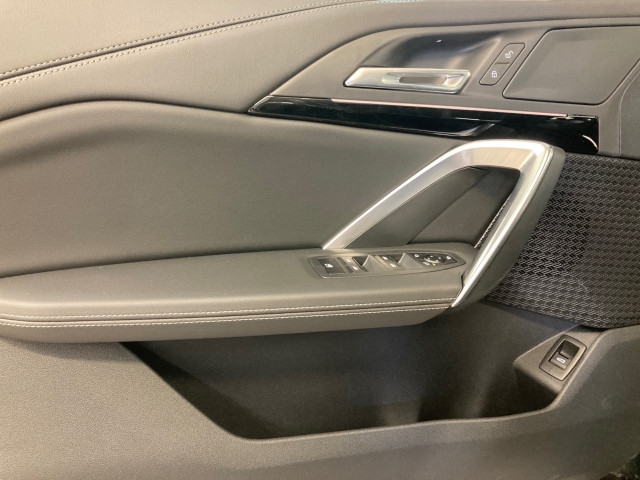 Bild 9: BMW iX1 eDrive20 U11 HB0