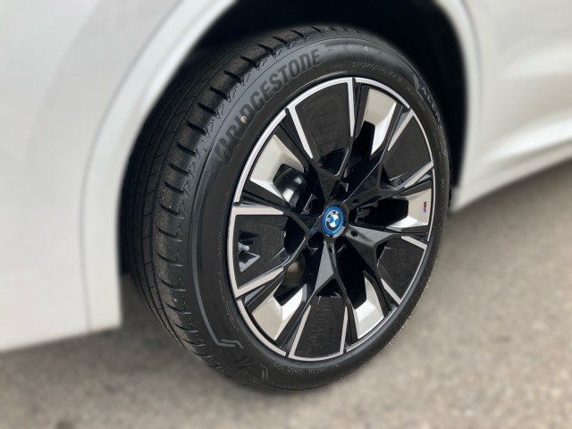 Bild 4: BMW iX3 G08 HA0