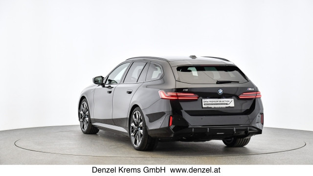 Bild 3: BMW i5 M50 xDrive Touring G61 XE2