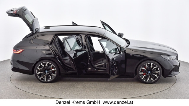 Bild 6: BMW i5 M50 xDrive Touring G61 XE2