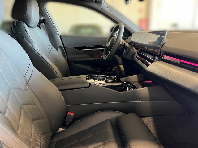 Bild 5: BMW 520d xDrive Touring G61 B47