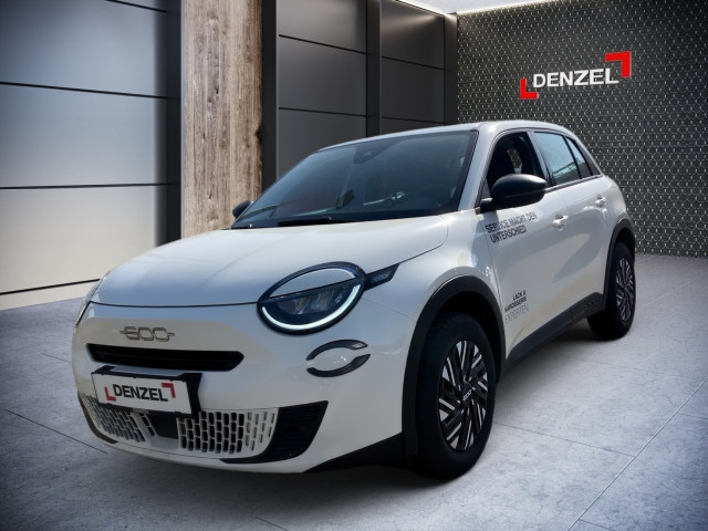 Bild 1: Fiat 600 Hybrid 100