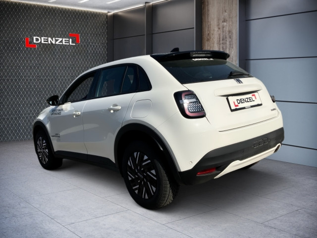 Bild 2: Fiat 600 Hybrid 100