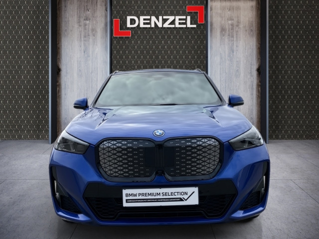 Bild 12: BMW iX1 eDrive20 U11