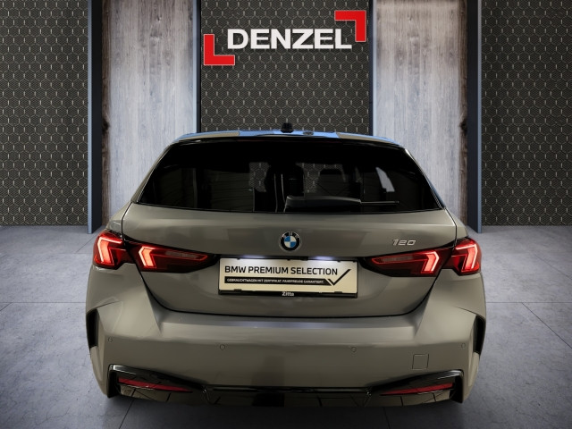 Bild 10: BMW BMW 120 5-Türer B38