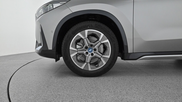 Bild 13: BMW iX1 xDrive30 U11