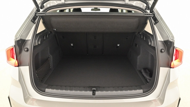 Bild 6: BMW iX1 xDrive30 U11