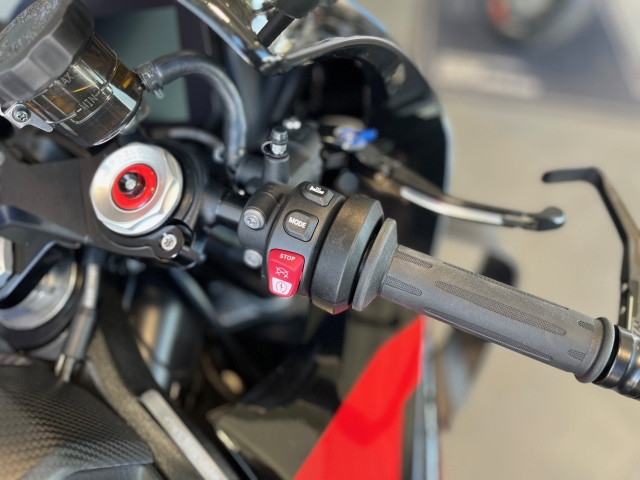 Bild 3: BMW Motorrad M 10000 RR