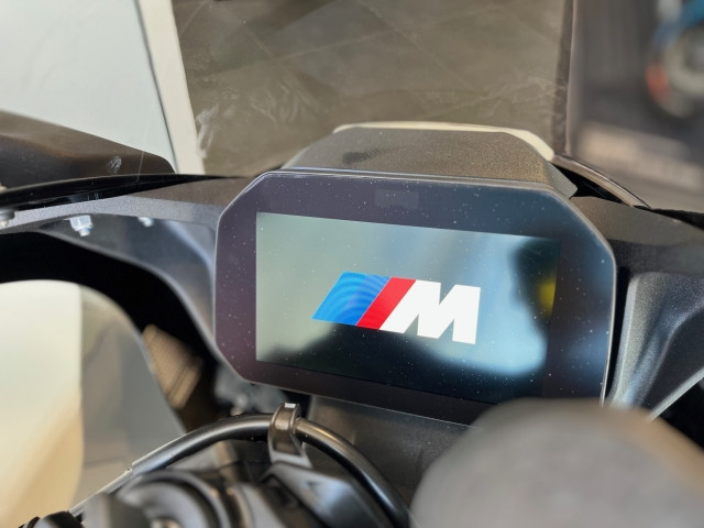 Bild 5: BMW Motorrad M 10000 RR