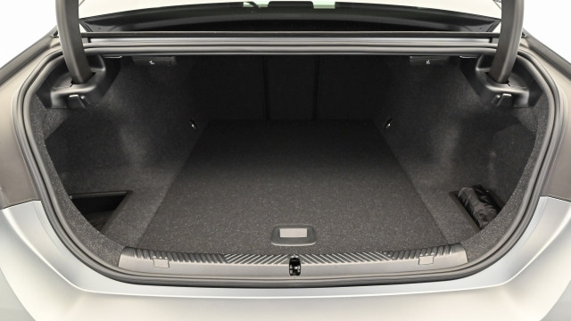 Bild 13: BMW i5 xDrive40 Limousine G60