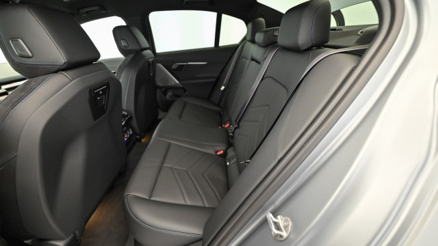 Bild 14: BMW i5 xDrive40 Limousine G60