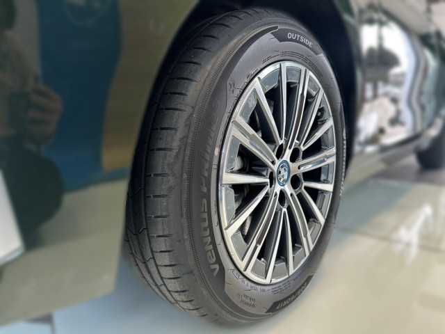 Bild 5: BMW 230e xDrive Active Tourer U06 XB2