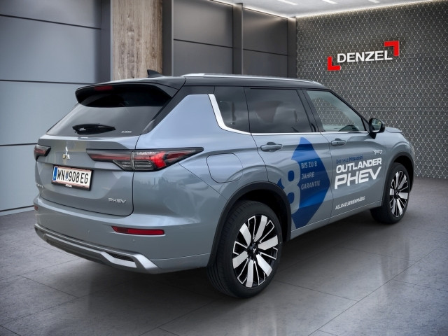 Bild 3: Mitsubishi Outlander PHEV 2,4 4WD Diamond Luxury 2-tone Leder