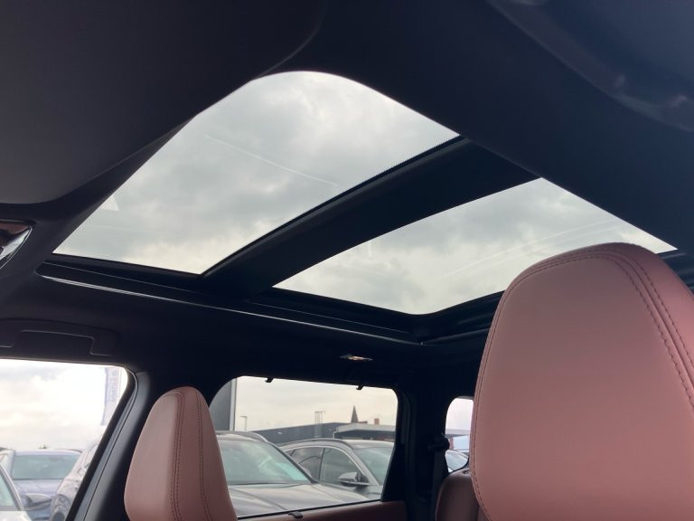 Bild 8: Mitsubishi Outlander PHEV 2,4 4WD Diamond Luxury 2-tone Leder