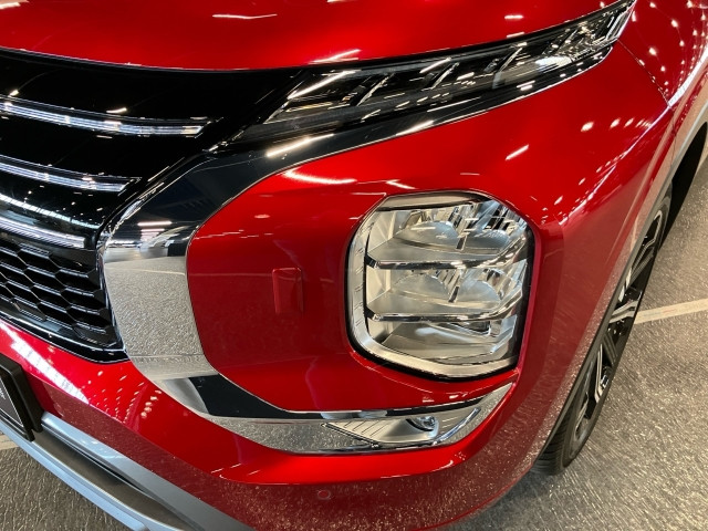 Bild 10: Mitsubishi Outlander PHEV 2,4 4WD Diamond 2-tone Leder