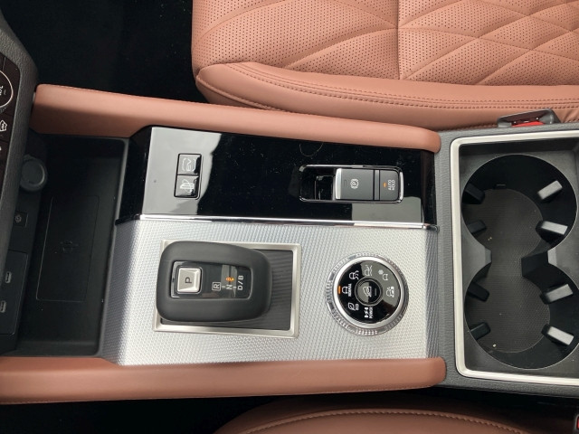 Bild 11: Mitsubishi Outlander PHEV 2,4 4WD Diamond Luxury 2-tone Leder