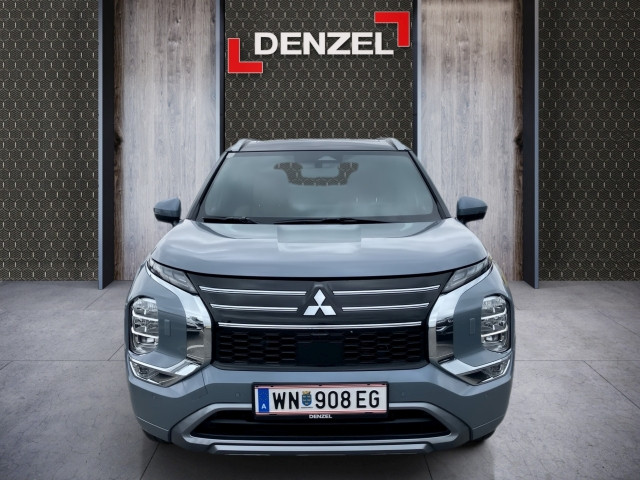 Bild 5: Mitsubishi Outlander PHEV 2,4 4WD Diamond Luxury 2-tone Leder