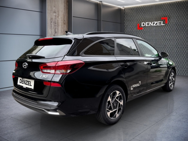 Bild 3: Hyundai i30 Kombi - PD Business Line 1.5 TGDI DCT