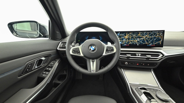 Bild 1: BMW 318i touring G21