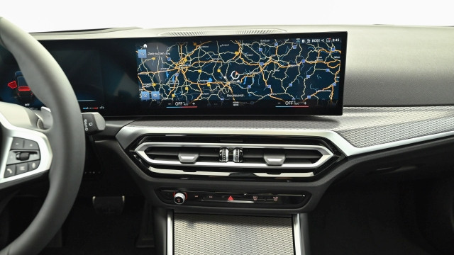 Bild 2: BMW 318i touring G21