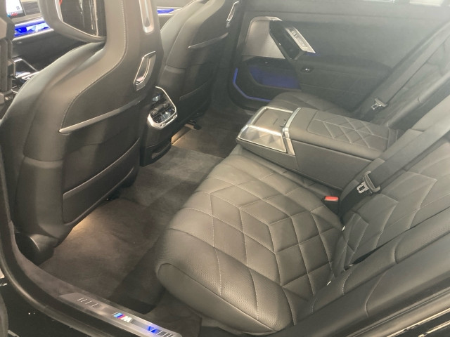 Bild 12: BMW 750e xDrive Limousine G70 XB1