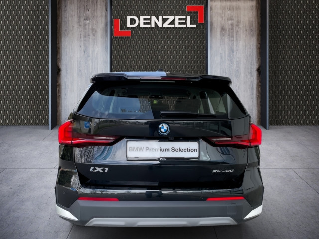 Bild 10: BMW iX1 xDrive30 U11